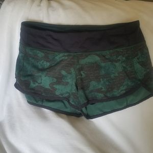 Size 6 Lululemon shorts